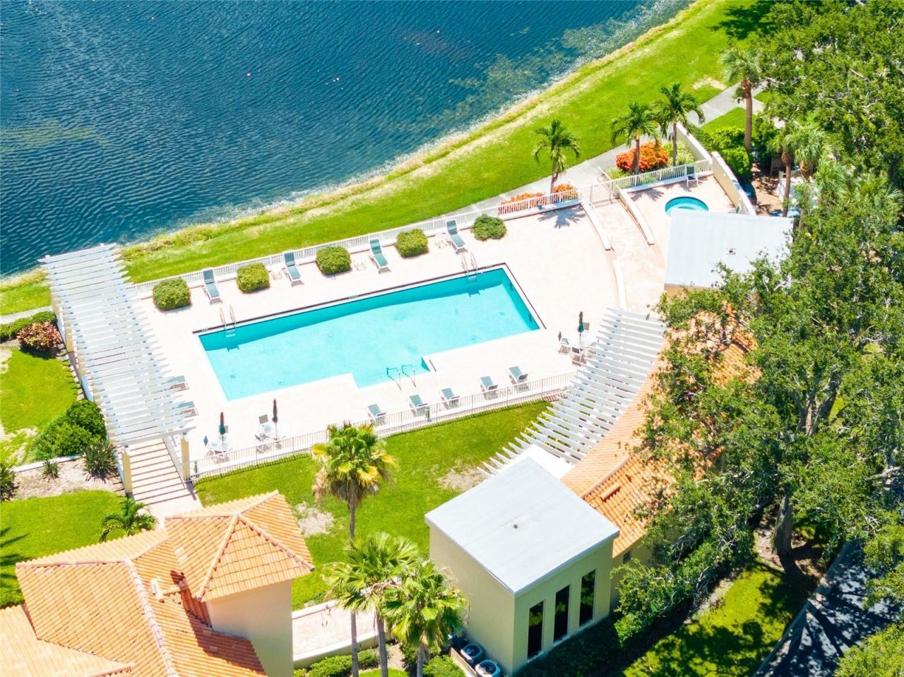 4703 Dolphin Cay Lane S, Saint Petersburg, FL 33711 Photo