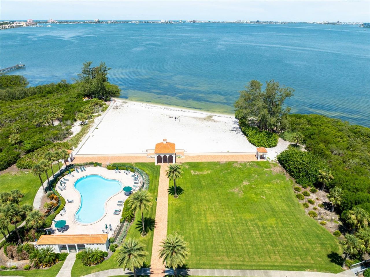 4703 Dolphin Cay Lane S, Saint Petersburg, FL 33711 Photo