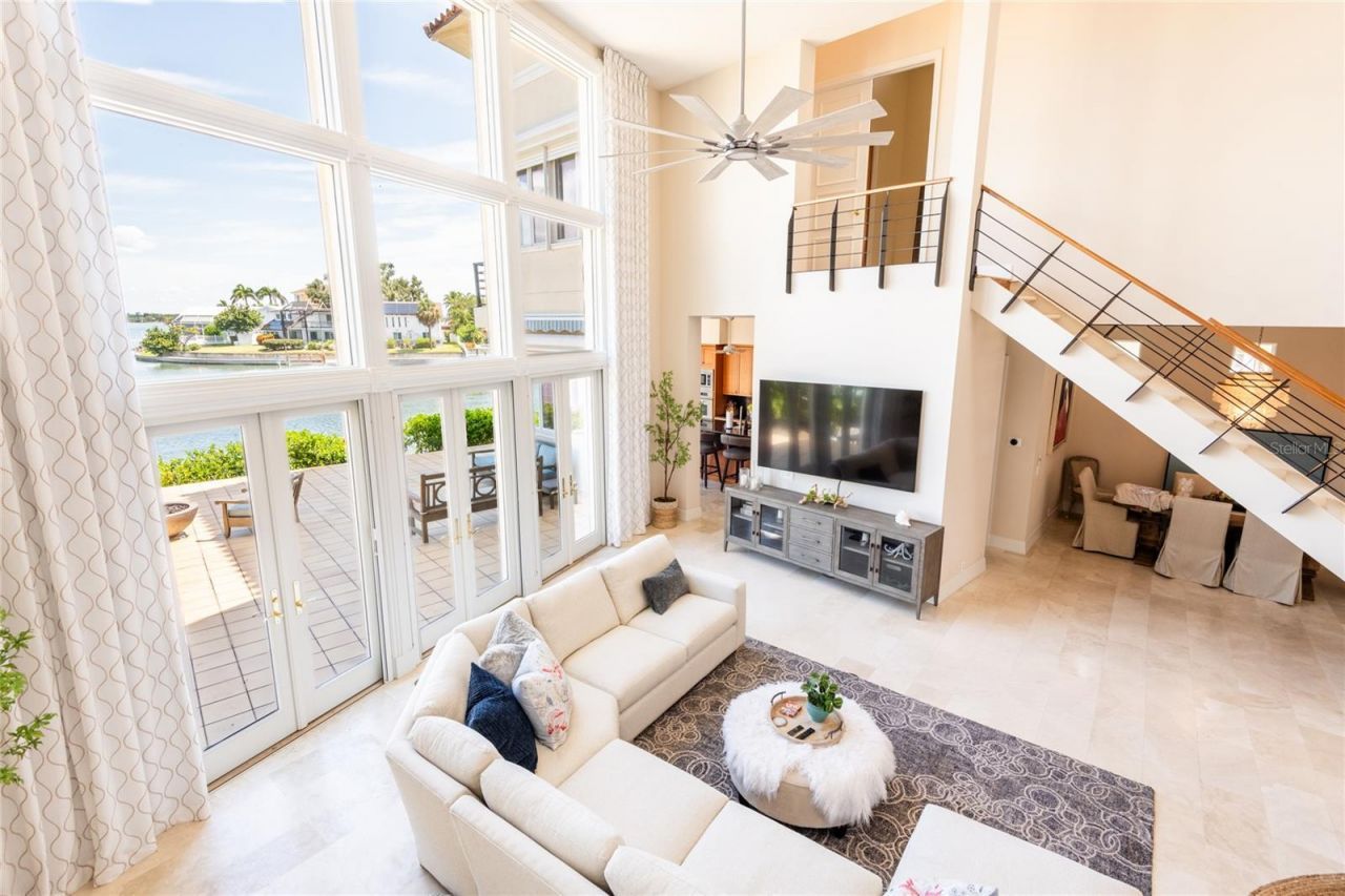 4703 Dolphin Cay Lane S, Saint Petersburg, FL 33711 Photo