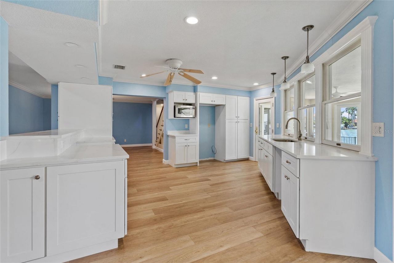 5433 Oakhurst Drive, Seminole, FL 33772 Photo