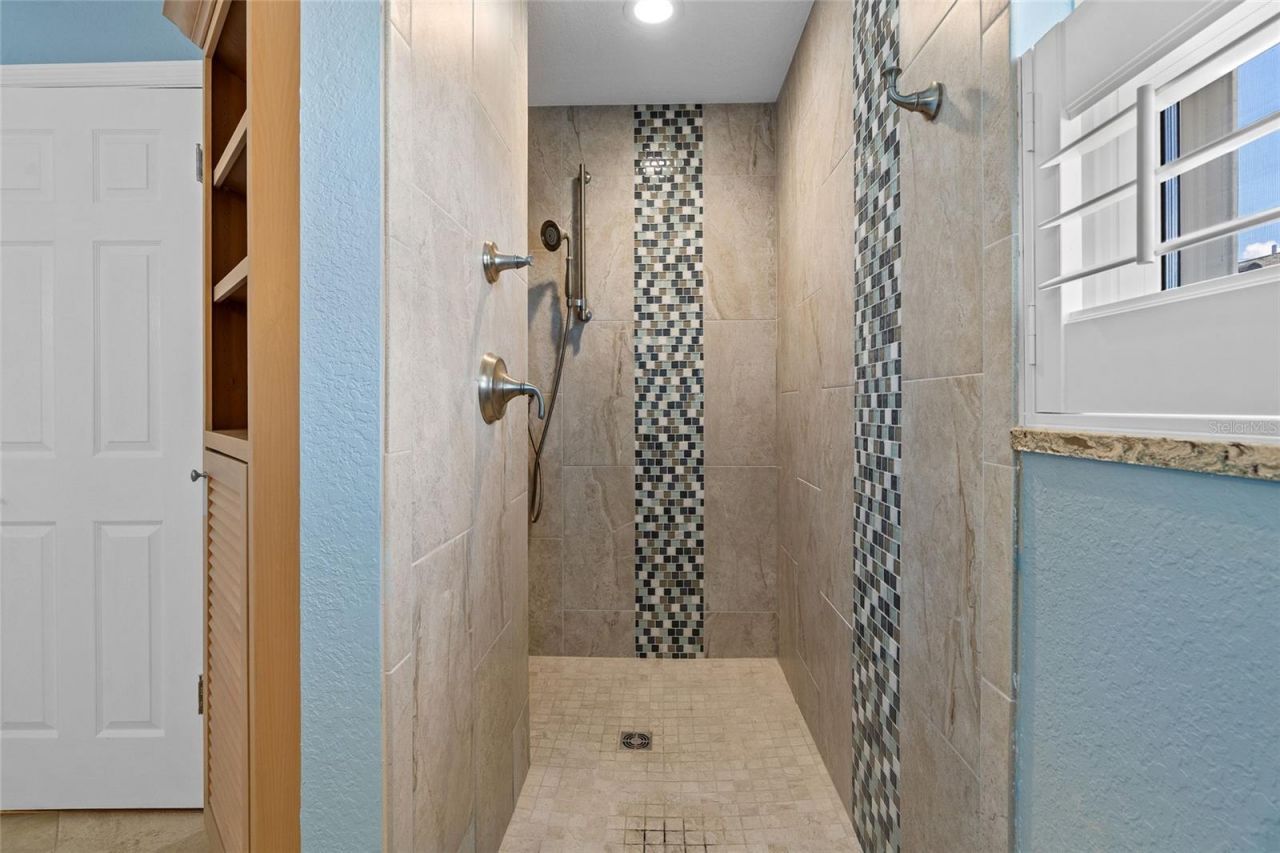 5433 Oakhurst Drive, Seminole, FL 33772 Photo