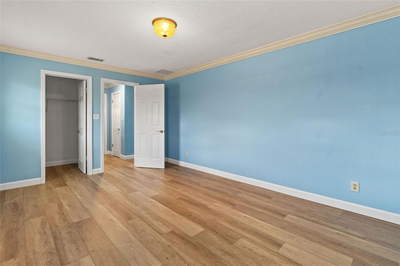 5433 Oakhurst Drive, Seminole, FL 33772 Photo