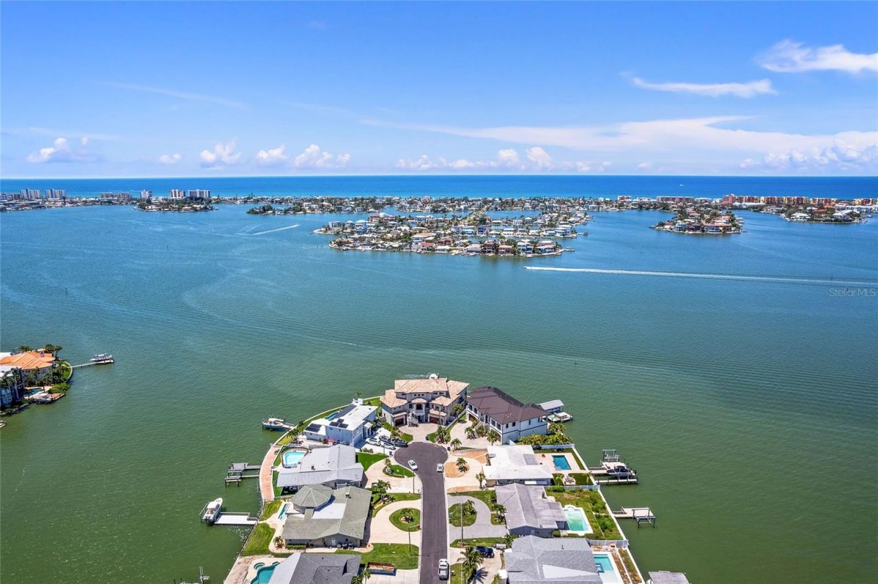 5433 Oakhurst Drive, Seminole, FL 33772 Photo