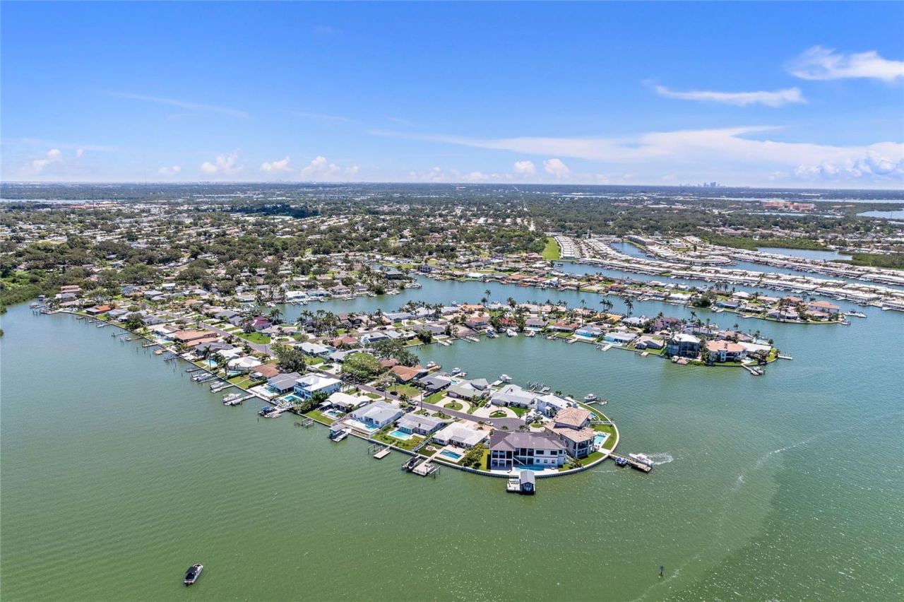 5433 Oakhurst Drive, Seminole, FL 33772 Photo