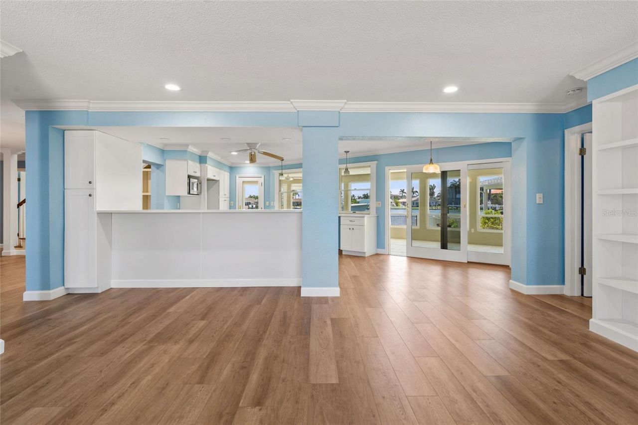 5433 Oakhurst Drive, Seminole, FL 33772 Photo