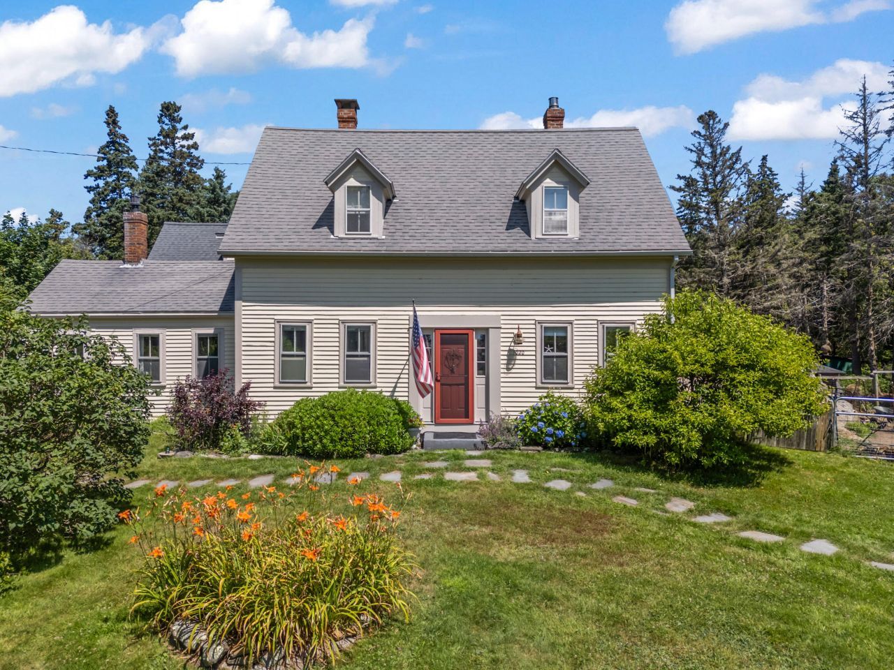 1020 Hendricks Hill Road, Southport, ME 04576 Main Photo