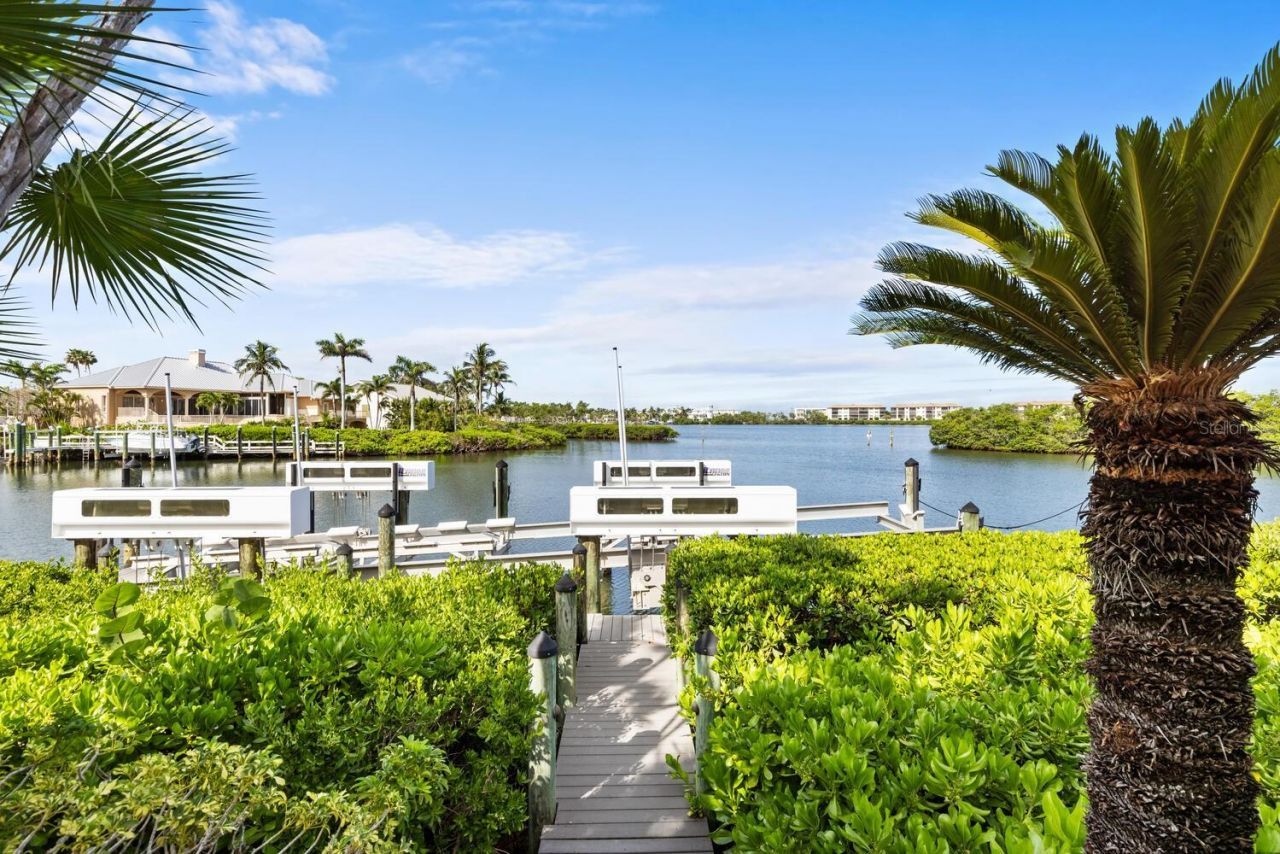 3576 Fair Oaks Way, Longboat Key, FL 34228 Photo