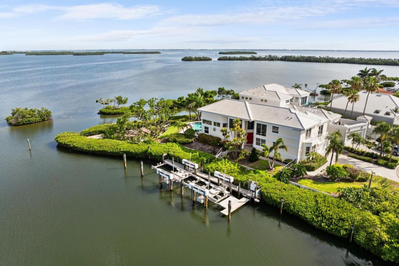 3576 Fair Oaks Way, Longboat Key, FL 34228 Photo