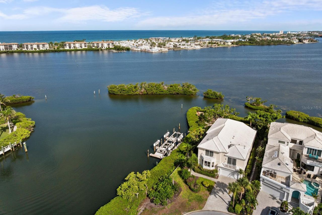 3576 Fair Oaks Way, Longboat Key, FL 34228 Photo