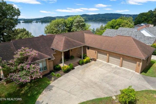 201 High Pointe Village Way, Kingston, TN 37763 Main Photo