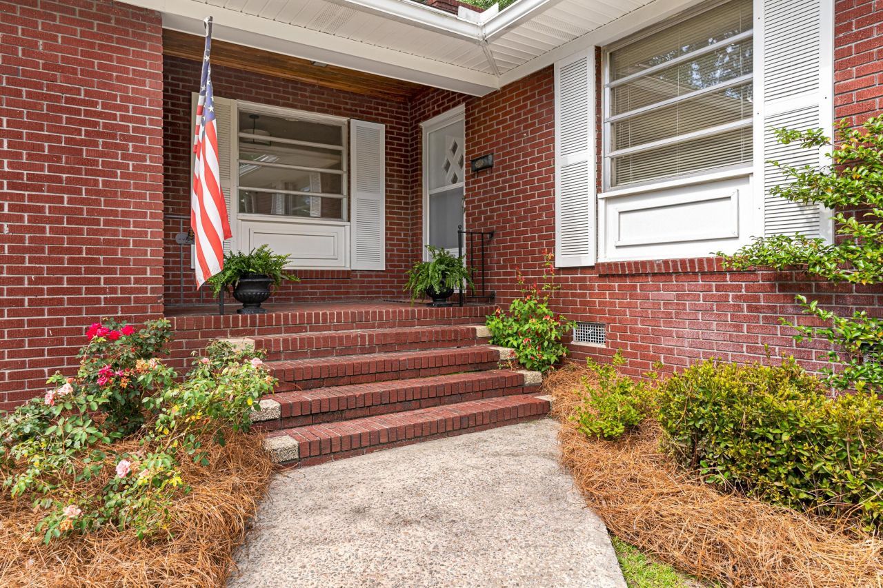 591 Azalea Drive Drive Photo 5