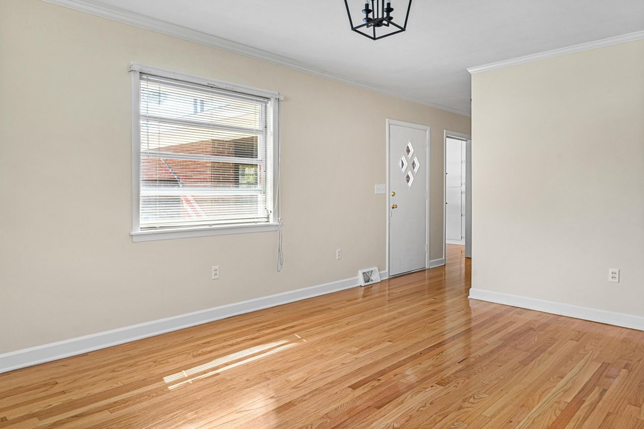 591 Azalea Drive Drive Photo 6