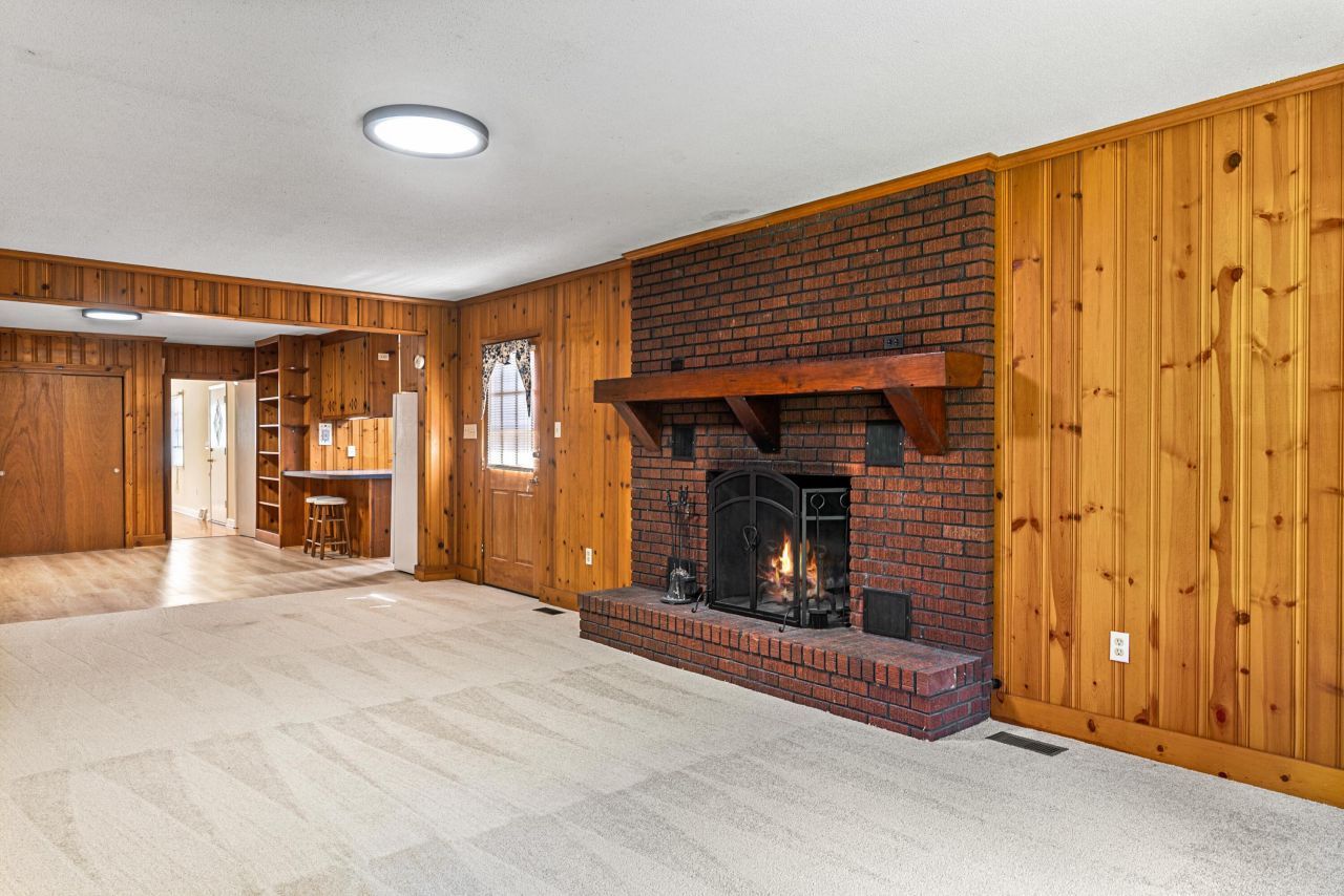 591 Azalea Drive Drive Photo 7