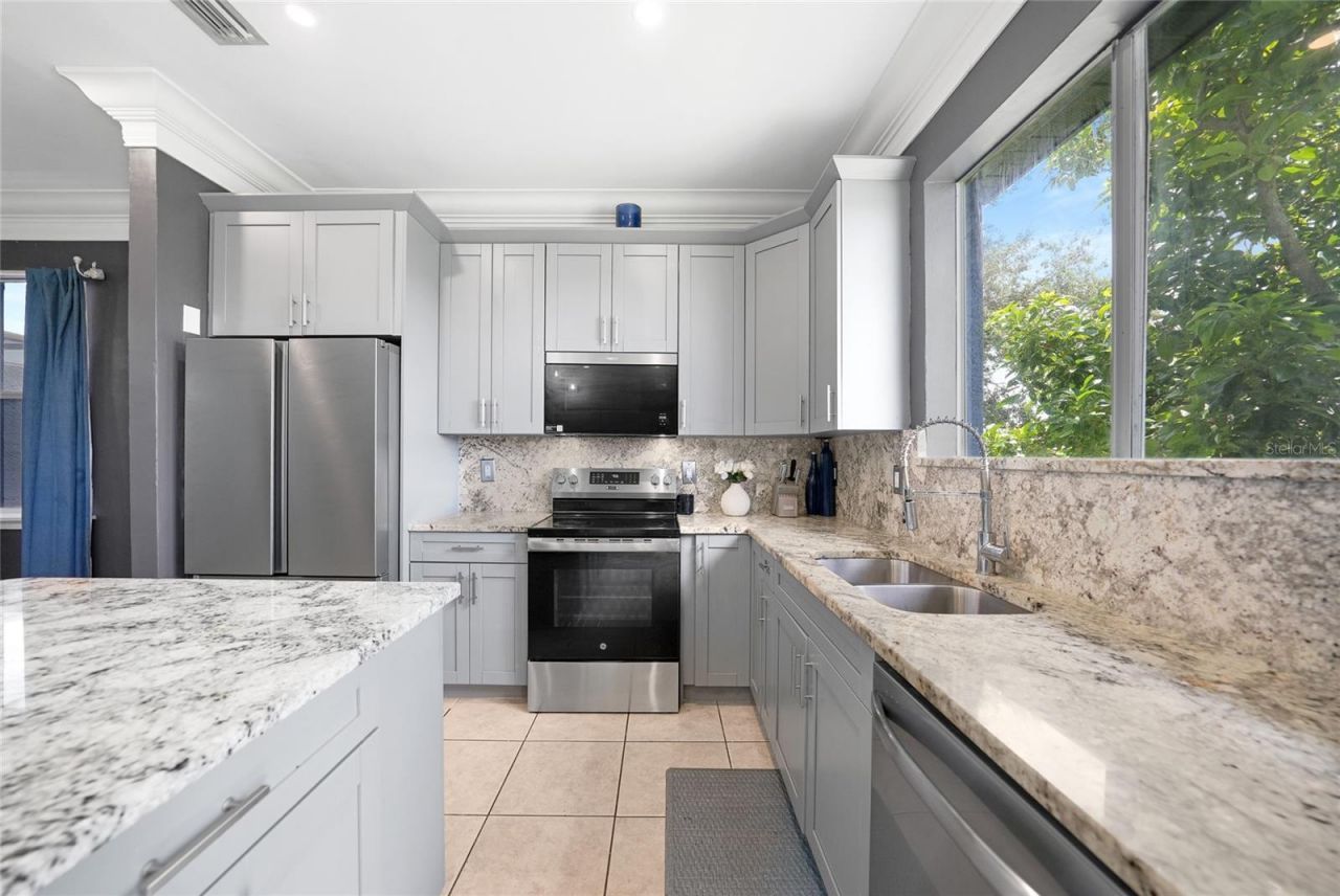 118 SW 21st Terrace, Cape Coral, FL 33991 Photo