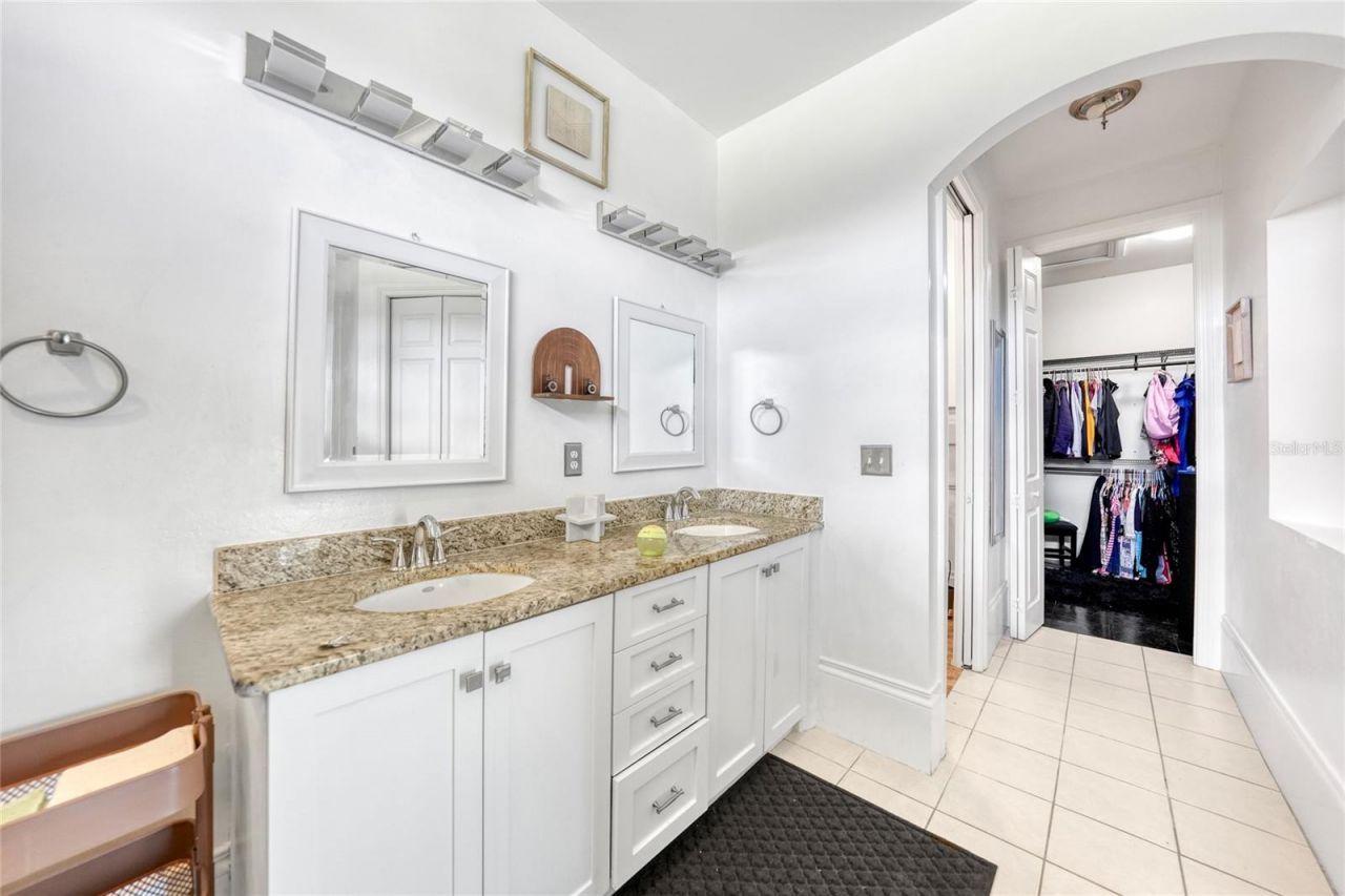 118 SW 21st Terrace, Cape Coral, FL 33991 Photo