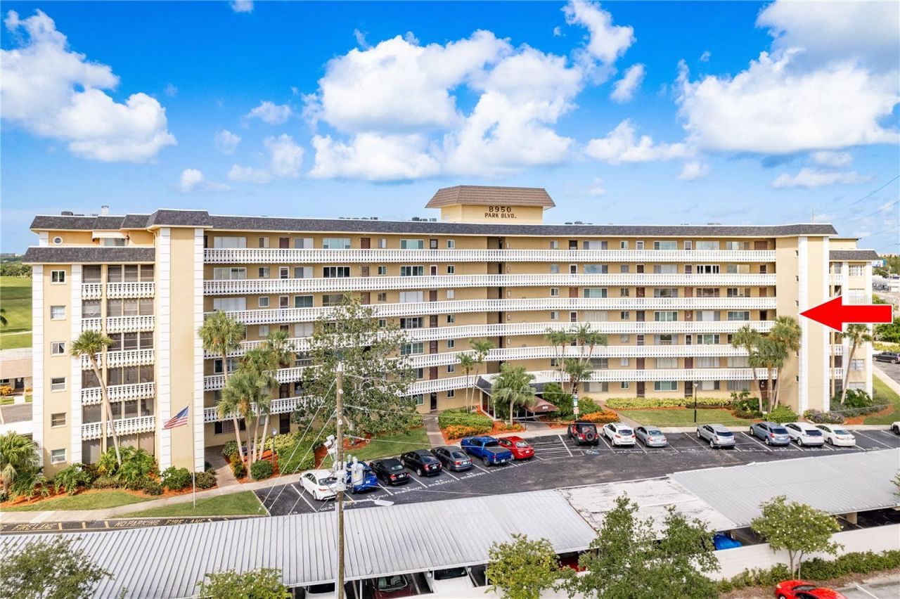 8950 Park Boulevard, Unit 410, Seminole, FL 33777 Main Photo