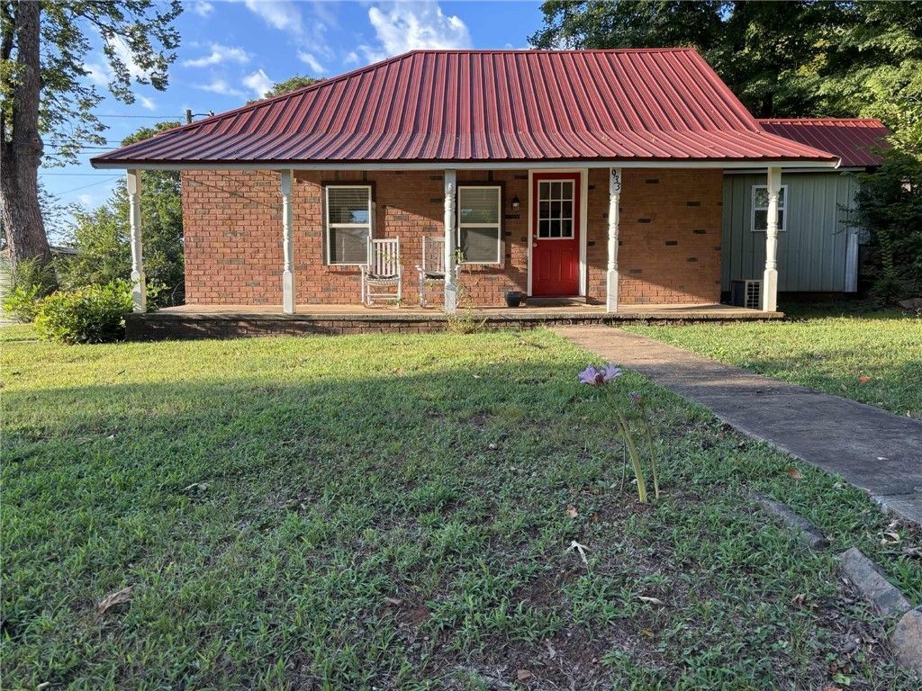 933 Serviceberry Road, Mountainburg, AR 72946 Main Photo