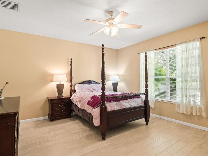504 Sebastian Crossing Boulevard, Sebastian, FL 32958
