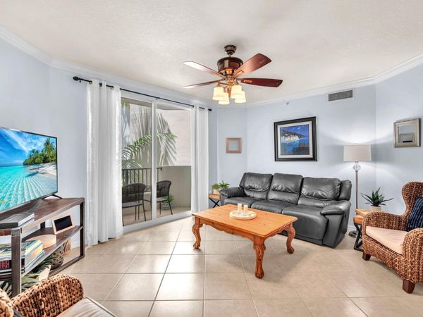 2421 NE 65th Street, Unit 213, Fort Lauderdale, FL 33308