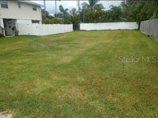 2813 GULF DRIVE, HOLMES BEACH, FL 34217