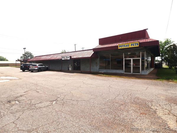 803 N Broadway Street, Poteau, OK 74953