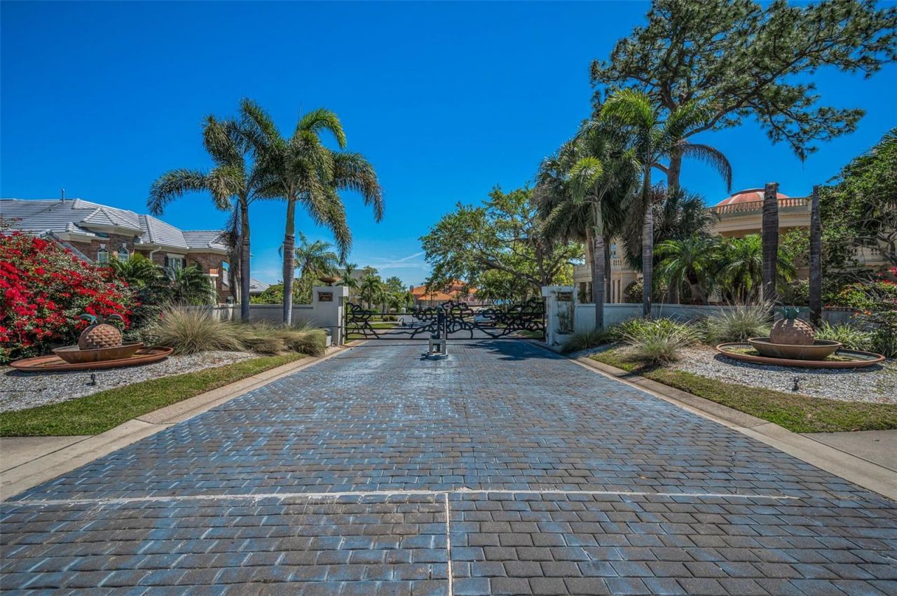 3418 Braeside Place, Clearwater, FL 33759 Photo