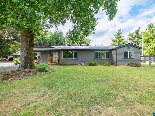 1049 N River Dr, Sweet Home, OR 97386