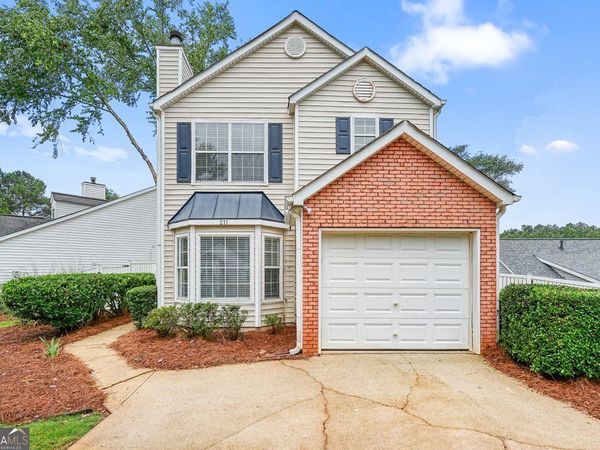 211 Chelsea Court, Woodstock, GA 30189
