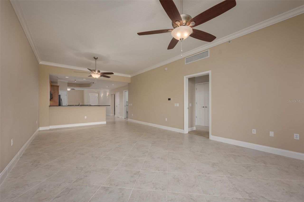7710 Lake Vista Court, Unit 403, Lakewood Ranch, FL 34202 Photo