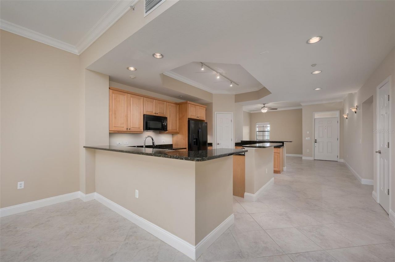 7710 Lake Vista Court, Unit 403, Lakewood Ranch, FL 34202 Photo