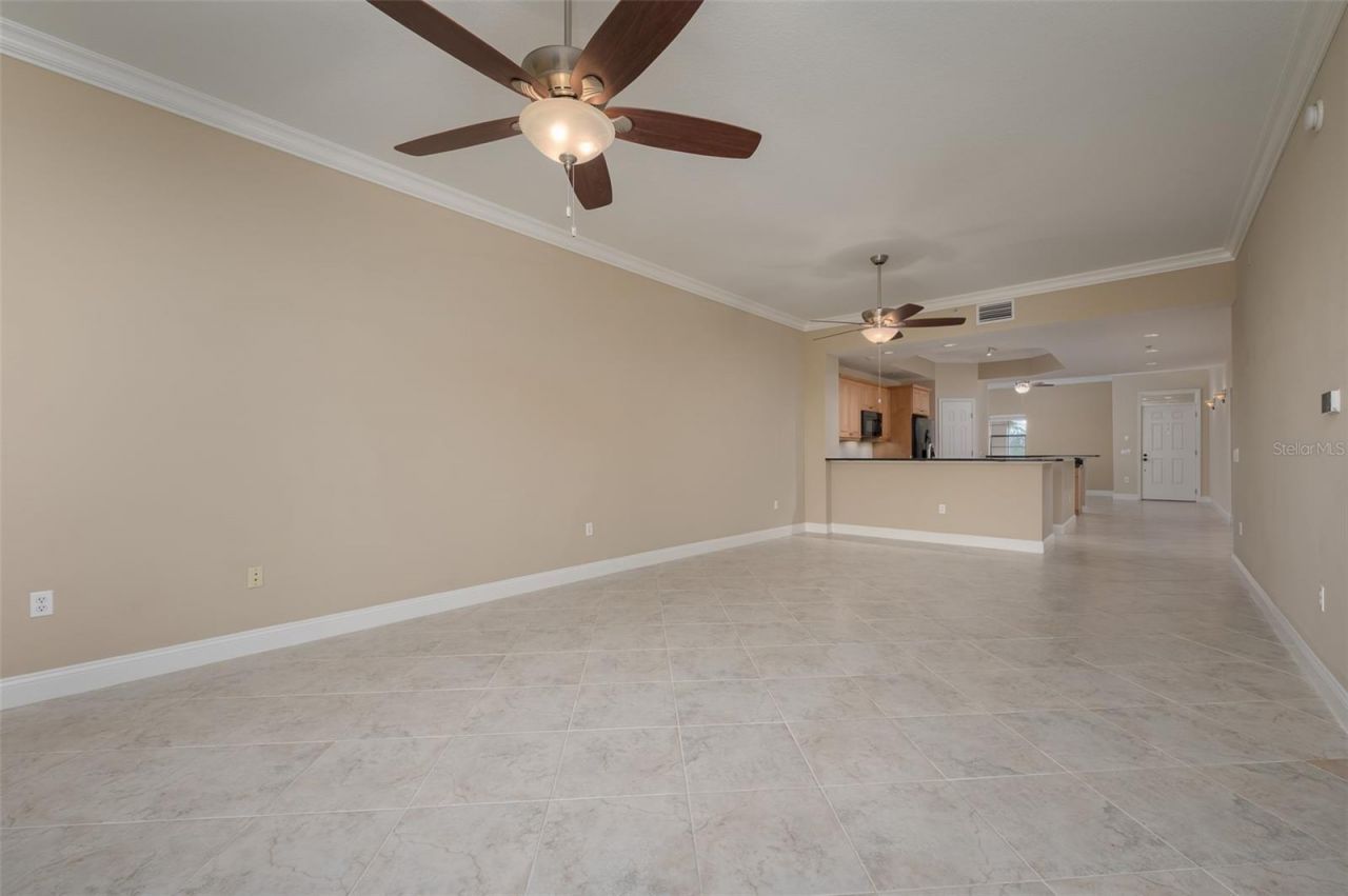 7710 Lake Vista Court, Unit 403, Lakewood Ranch, FL 34202 Photo