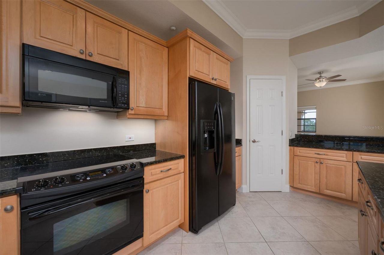 7710 Lake Vista Court, Unit 403, Lakewood Ranch, FL 34202 Photo