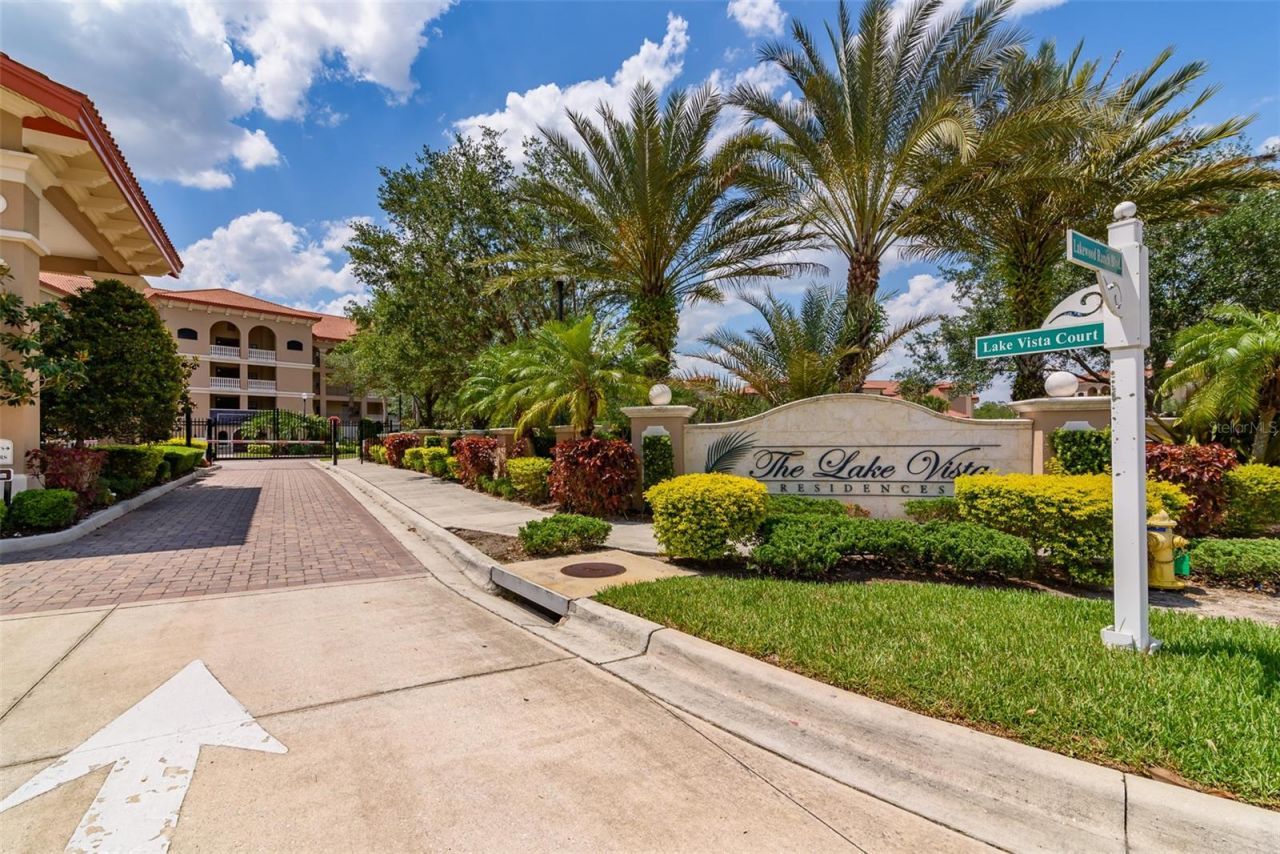 7710 Lake Vista Court, Unit 403, Lakewood Ranch, FL 34202 Photo