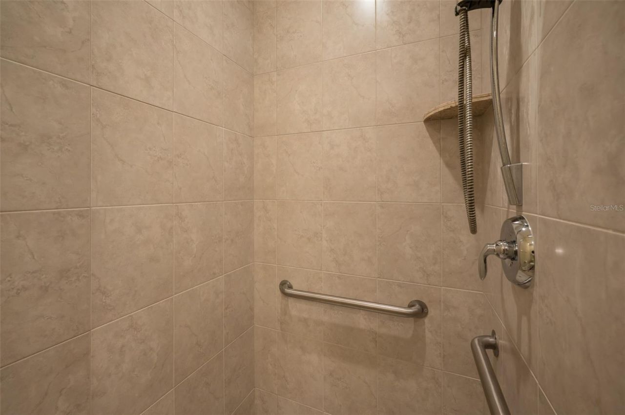 7710 Lake Vista Court, Unit 403, Lakewood Ranch, FL 34202 Photo