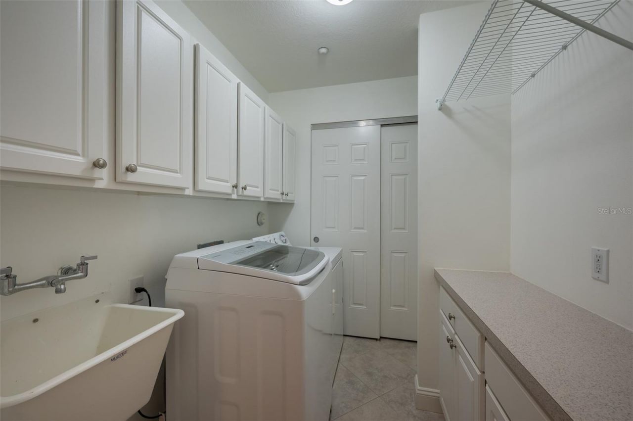 7710 Lake Vista Court, Unit 403, Lakewood Ranch, FL 34202 Photo