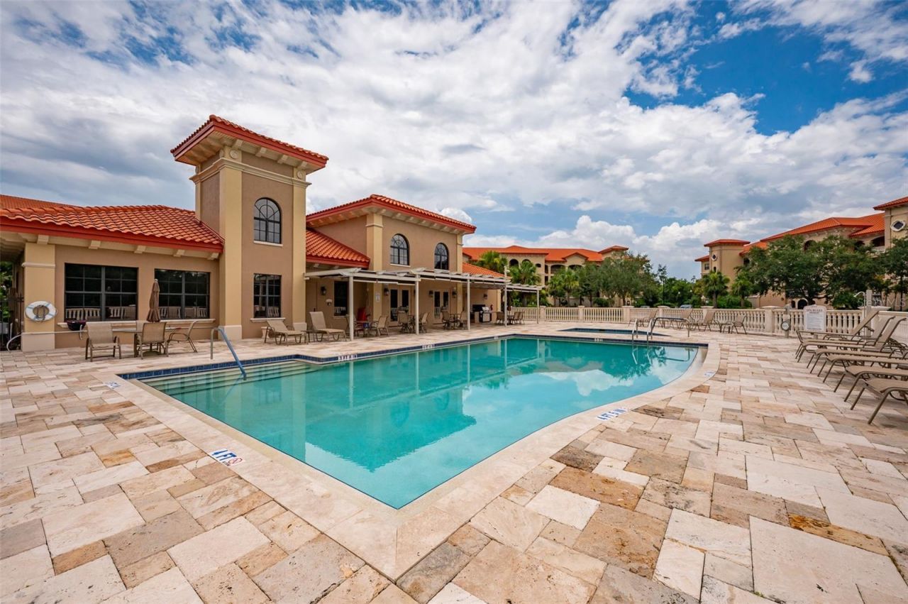 7710 Lake Vista Court, Unit 403, Lakewood Ranch, FL 34202 Photo