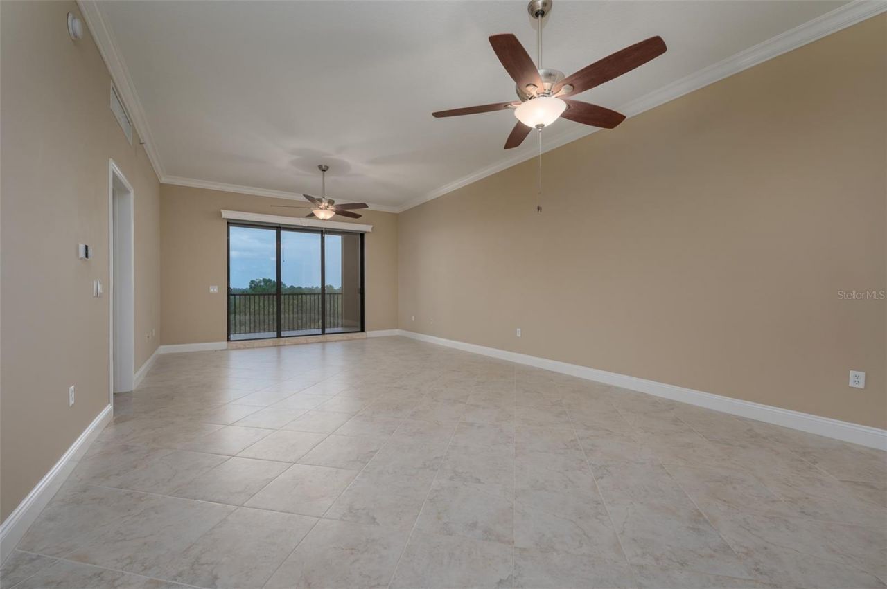 7710 Lake Vista Court, Unit 403, Lakewood Ranch, FL 34202 Photo