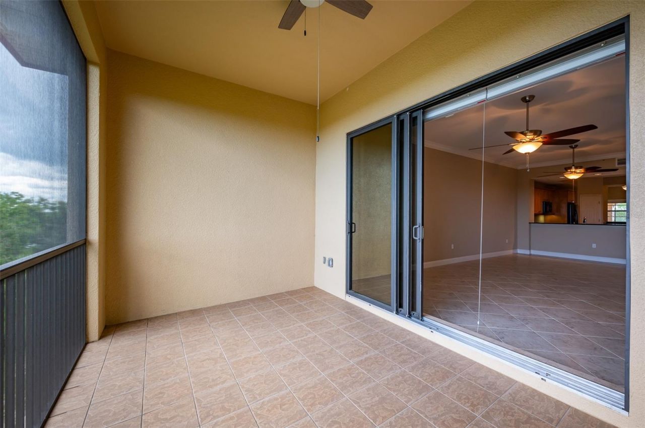 7710 Lake Vista Court, Unit 403, Lakewood Ranch, FL 34202 Photo