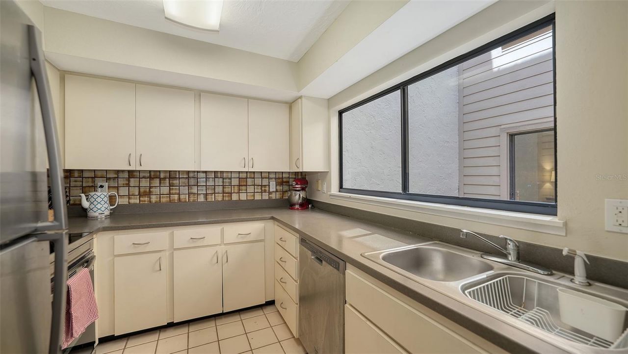4983 Greencroft Road, Unit 181, Sarasota, FL 34235 Photo