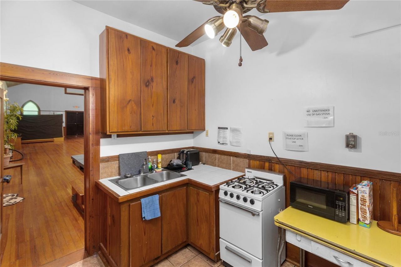 619 NE 1st Street, Gainesville, FL 32601 Photo