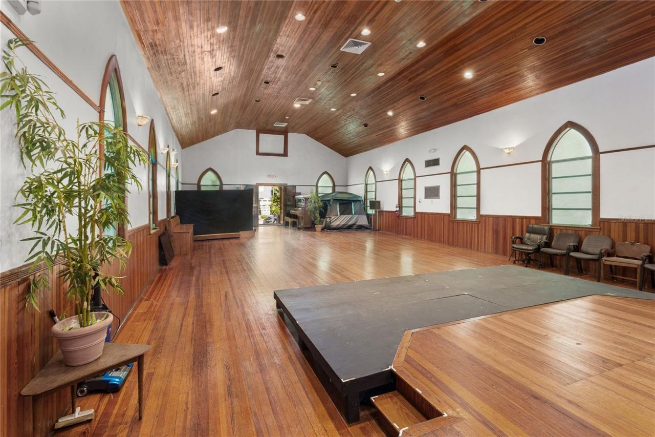 619 NE 1st Street, Gainesville, FL 32601 Photo