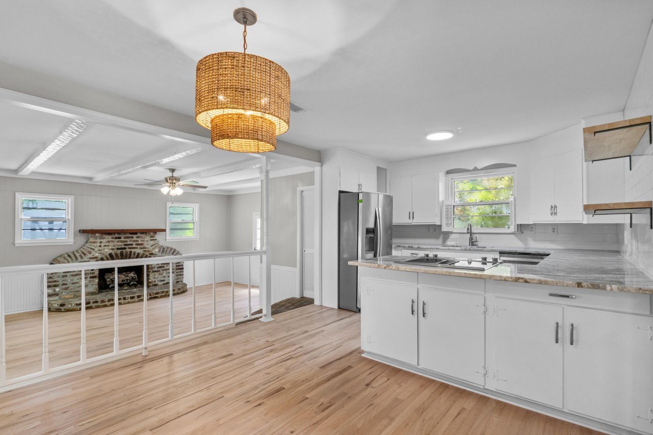 1531 Woodcrest Avenue Photo 11