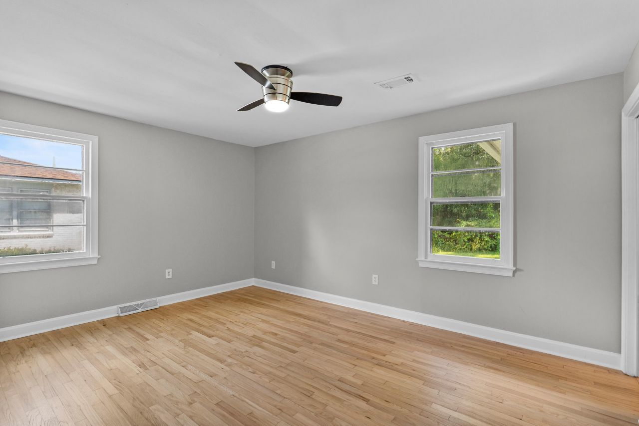 1531 Woodcrest Avenue Photo 17