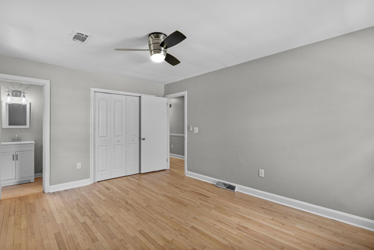 1531 Woodcrest Avenue Photo 18