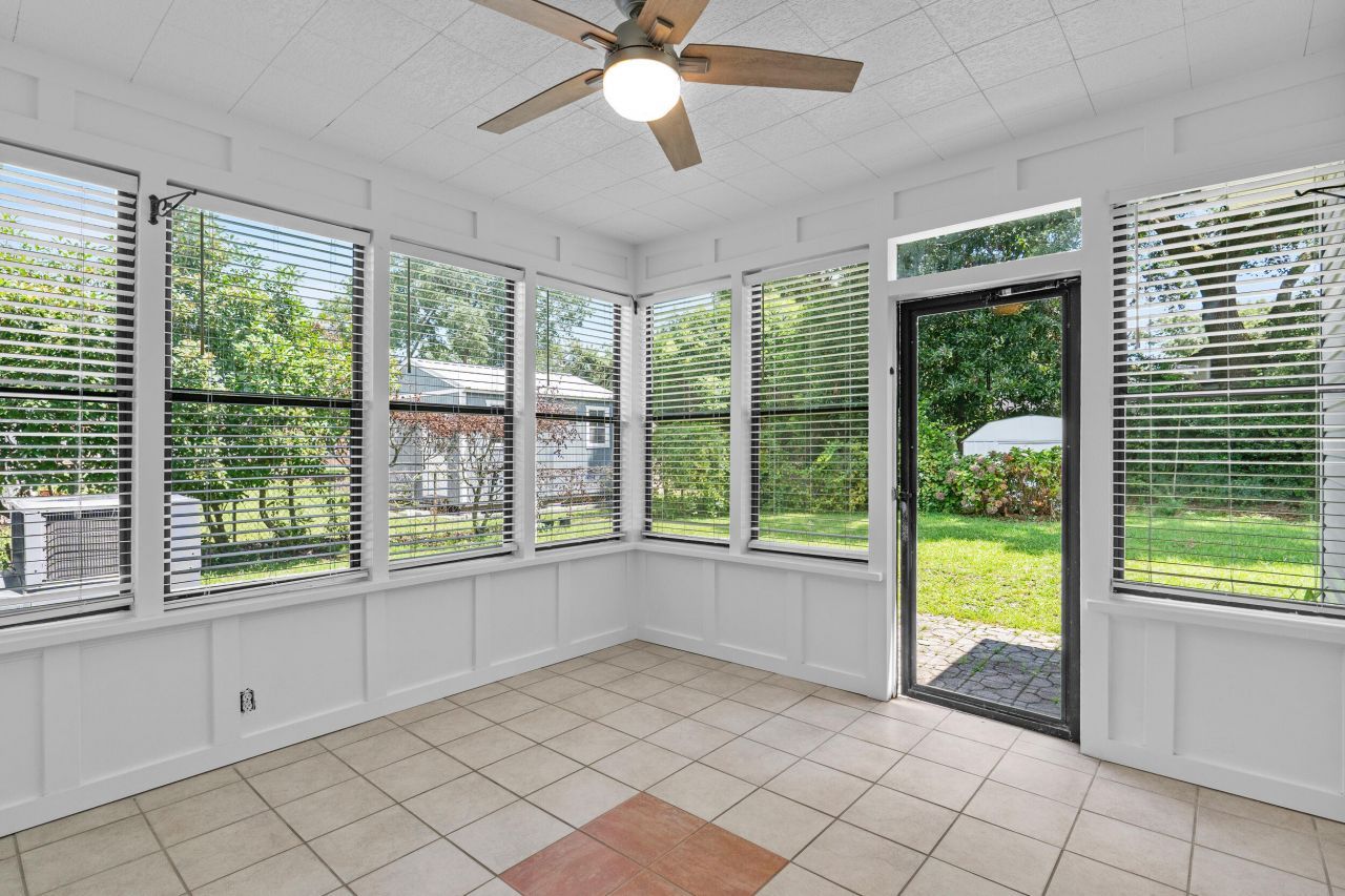 1531 Woodcrest Avenue Photo 27