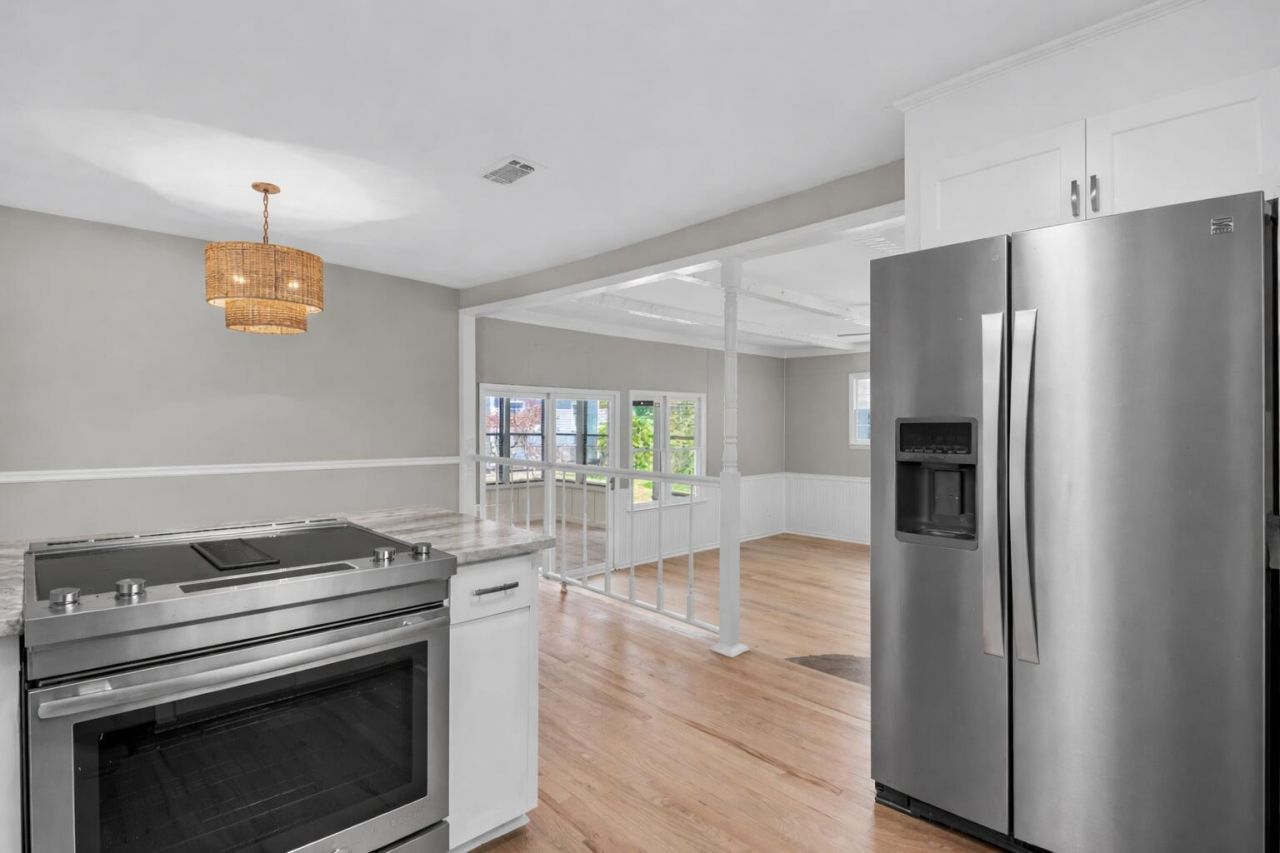 1531 Woodcrest Avenue Photo 8