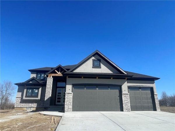 16019 S Twilight Lane, Olathe, KS 66062