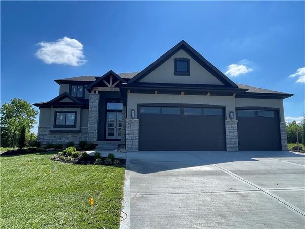 16019 S Twilight Lane, Olathe, KS 66062
