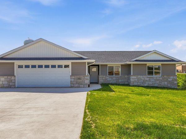 405 N Blake Avenue, East Dubuque, IL 61025