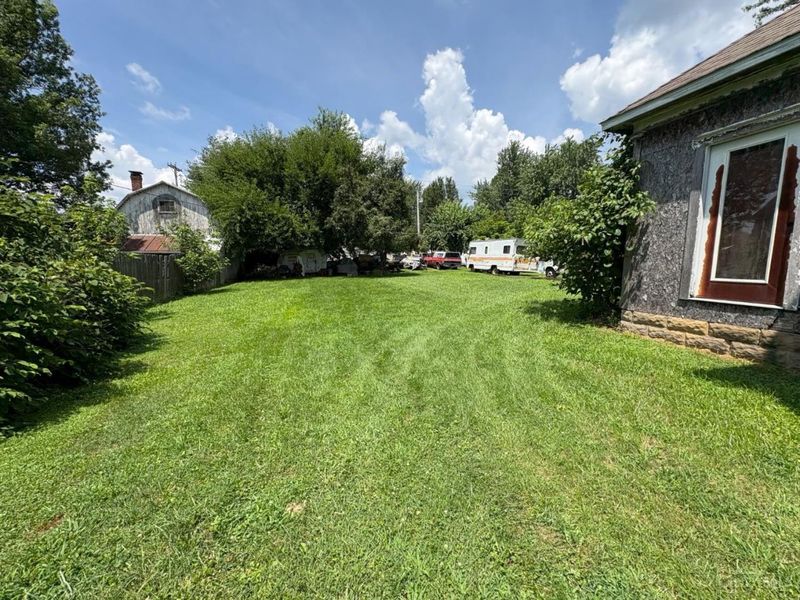 215 N East Street, Winchester, OH 45697 Photo 5